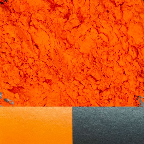 Vibrant orange carrot powder ideal for cooking and baking recipes.