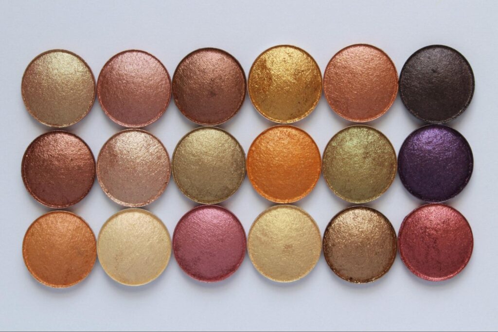 Vibrant eyeshadow shades for bold and stunning makeup styles.